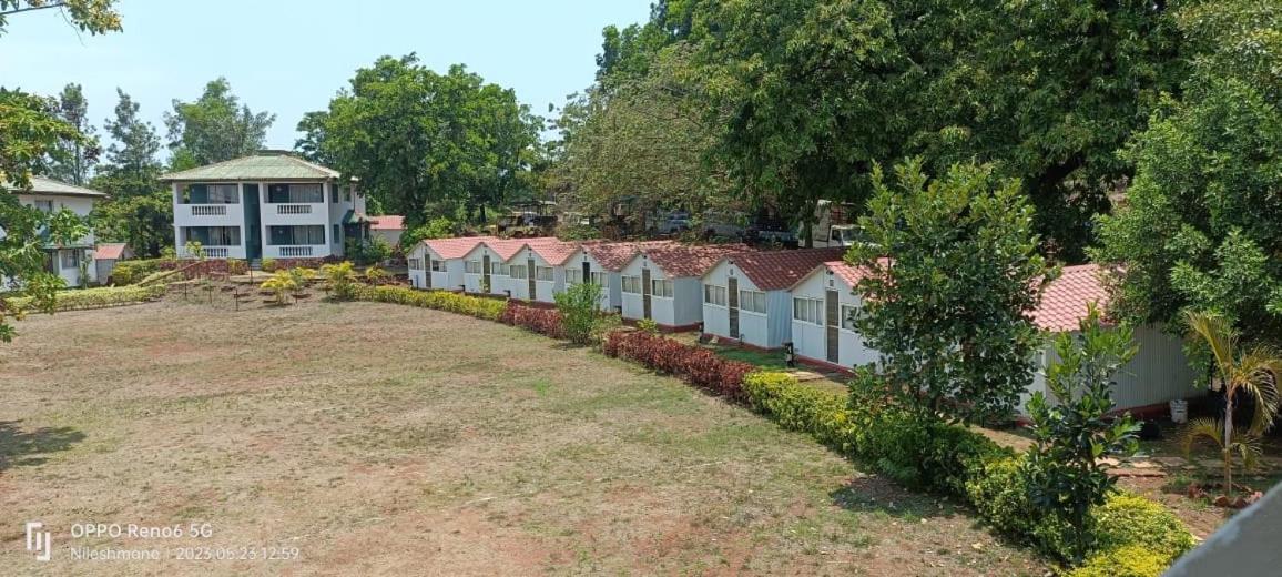 总统高地度假村 Koynanagar 外观 照片