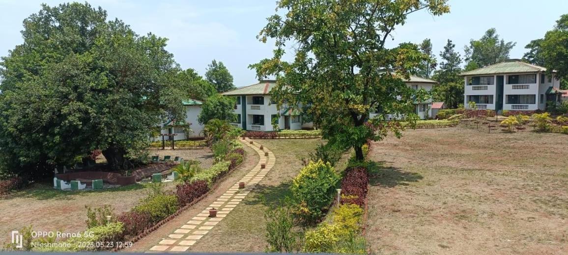 总统高地度假村 Koynanagar 外观 照片