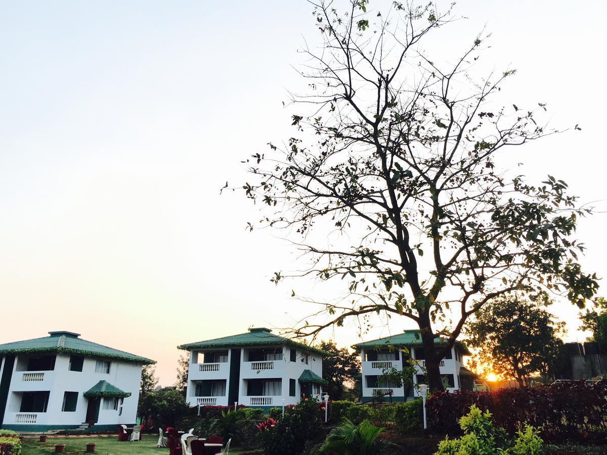 总统高地度假村 Koynanagar 外观 照片
